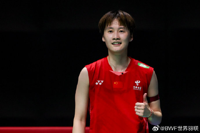 还能留下吗？媒体人：洛夫顿方面主张薪水大大超出上海男篮预算