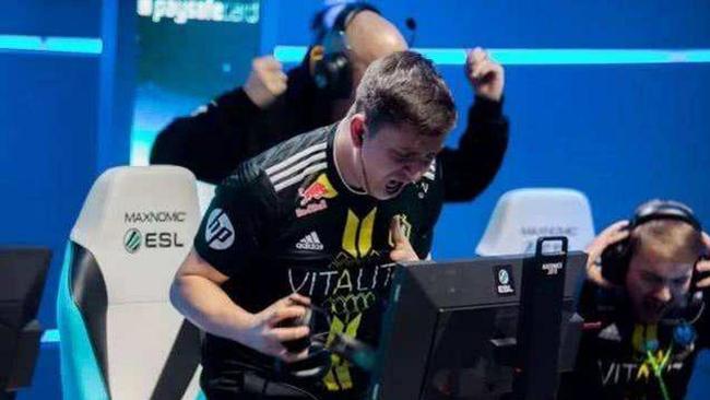 出了新的警 出了新的警