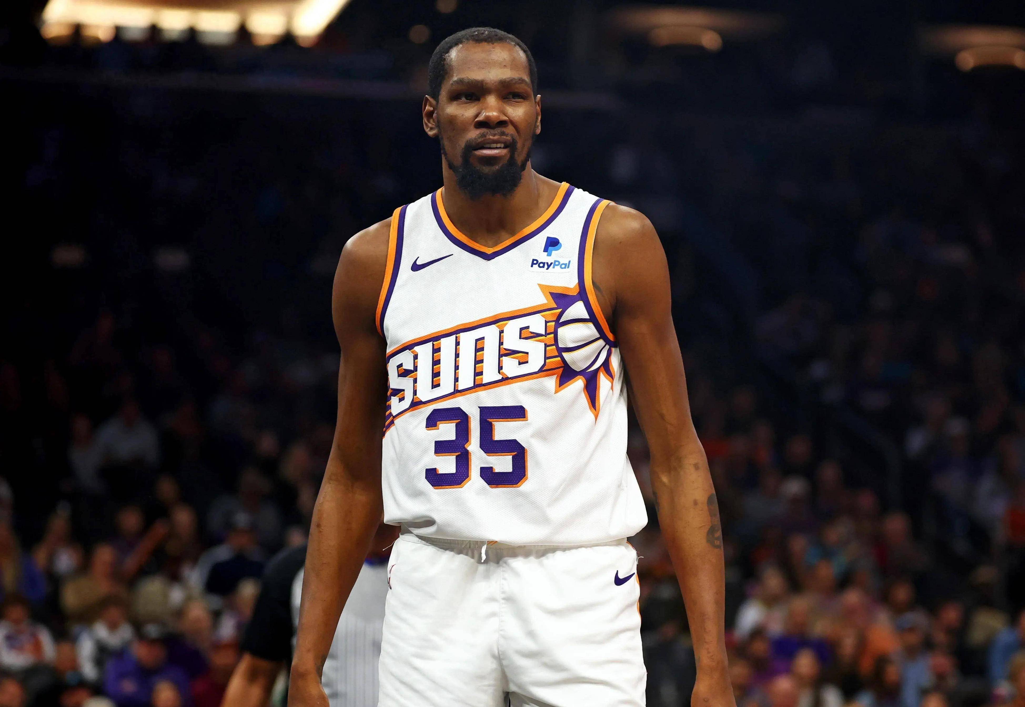 他凭借在 他凭借在