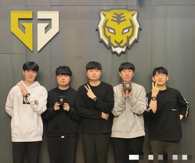 球队交手中 球队交手中